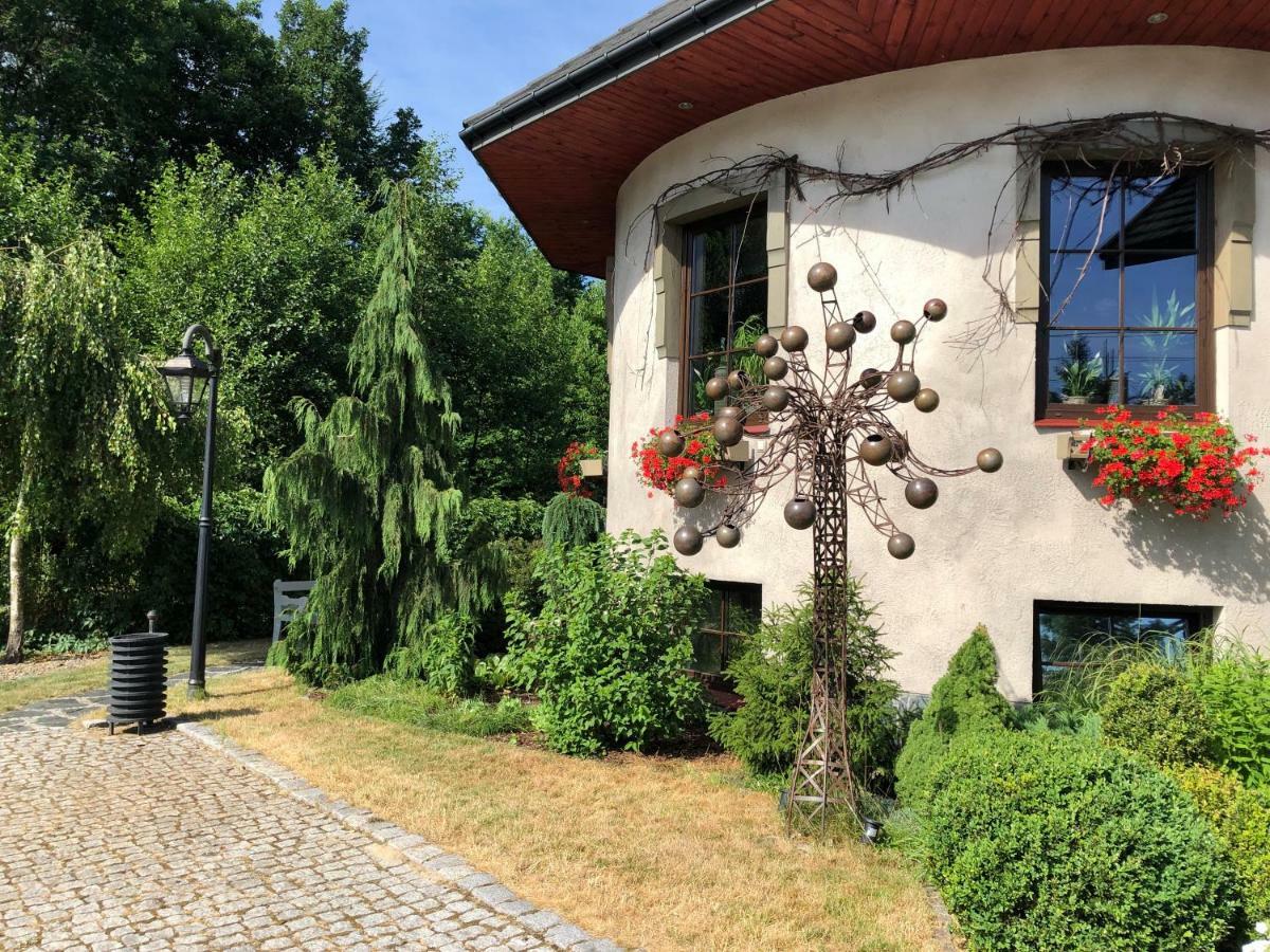 Calvados Hotell Ruda Slaska Exteriör bild